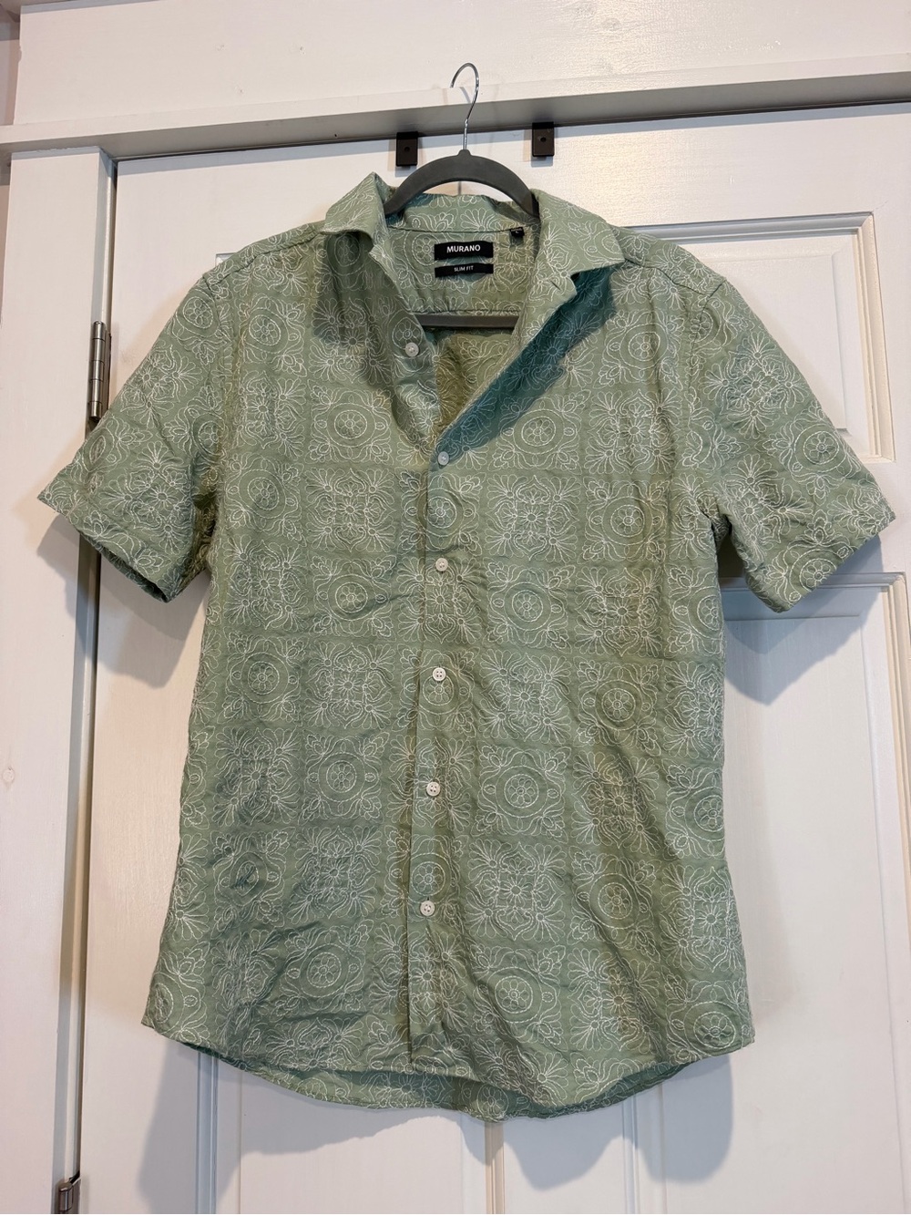 Murano Short-Sleeve Button-Up Shirt in Light Sage Green Print